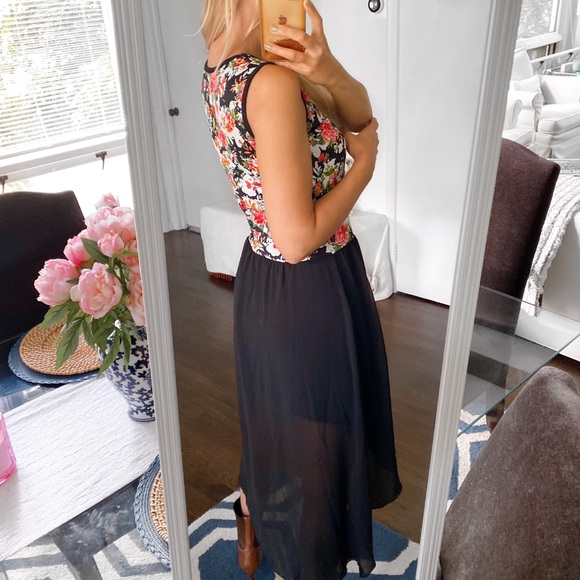 🌹 BOHO BLACK MULTI ASYMMETRICAL FLORAL MIDI DRESS! - Picture 3 of 9